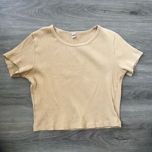 Uniqlo baby tee- size Small